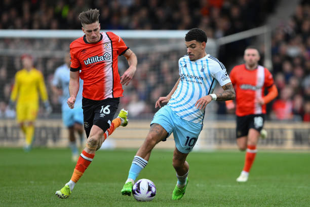 态与球员发 态与球员发